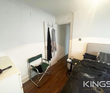 2 bedroom ground floor flat to rent - Photo 4