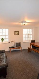 Single room to rent on Norwich Road - Photo 1