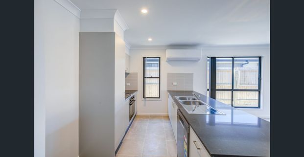 Brand New Family Home! - Photo 1