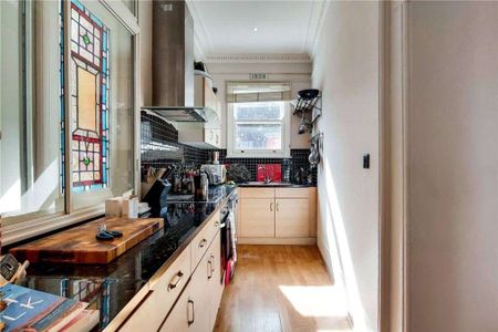 Belle Vue House, Petersham Road, Richmond, Surrey, TW10 6UH - Photo 4