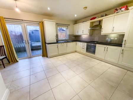 40 Lady Wallace Road, Lisburn, BT28 3WS - Photo 5