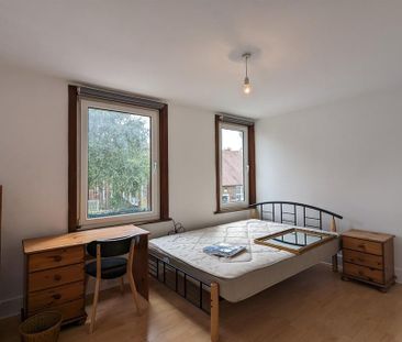 4 bedroom terraced house to rent - Photo 6