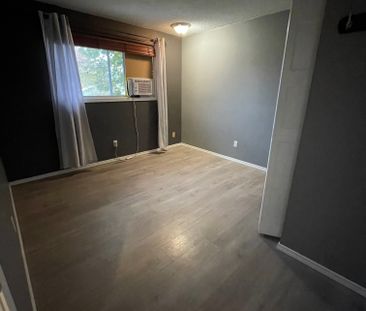 3 Bed Black Mountain - Photo 5