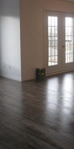 GRAND 5 1/2 A LOUER - Photo 3