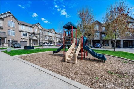 For Lease - 1401 Plains Road Unit# 83, Burlington, Ontario - Photo 3