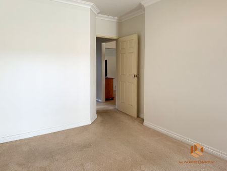 Victoria Park - Photo 4