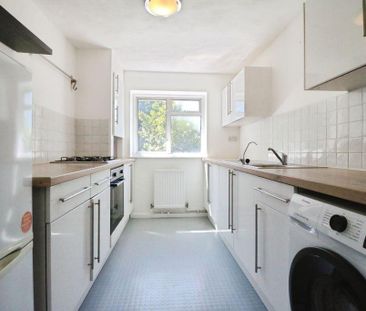 2 bedroom apartment to rent - Photo 6