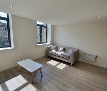 2 bedroom apartment to rent - Photo 4