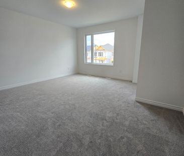 For Lease - 690 Mika Street, Innisfil, Ontario - Photo 6