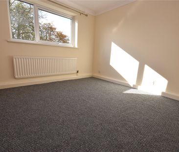 17, Kingsway Court, Leeds, West Yorkshire, LS17 6SS - Photo 3