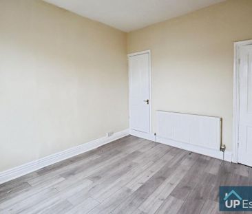 4 bedroom terraced house to rent - Photo 2