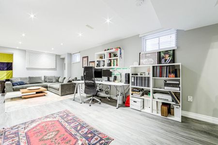 For Lease - 1290 Jezero Crescent, Oakville, Ontario - Photo 2