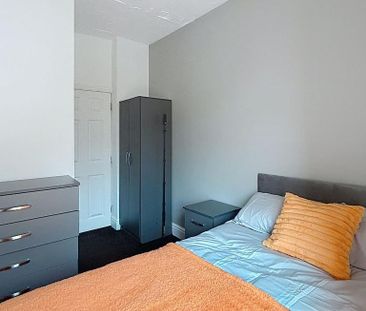 1 bedroom in a house share to rent - Photo 5