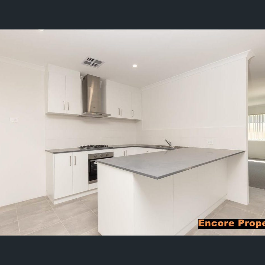 BALDIVIS 4X2 HOME FOR LEASE - Photo 1