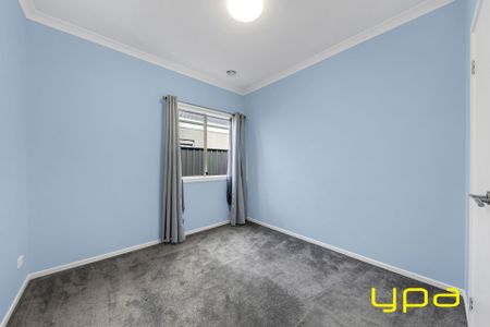 Stylishly & Packed with Surprises! - Photo 2