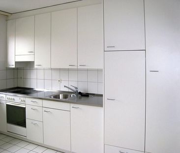 Zentrale 4.5-Zimmerwohnung in Adliswil per 01.12.2025 zu vermieten - Photo 4