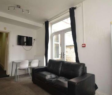 Latchmere Road, Fallowfield, Manchester, M14 - Photo 2
