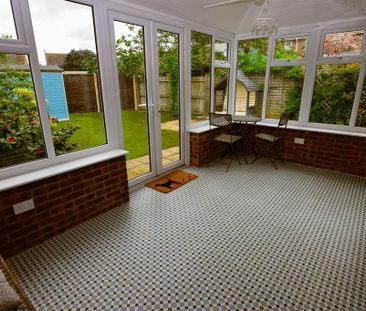 2 bedroom semi-detached bungalow to rent - Photo 5