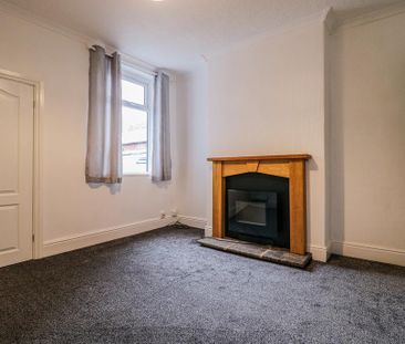 2 bedroom semi-detached house to rent - Photo 1