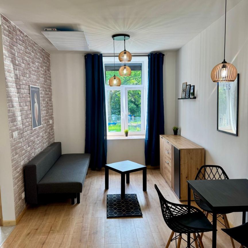 DWUPOKOJOWE mieszkanie tuż po generalnym remoncie - Фото 1