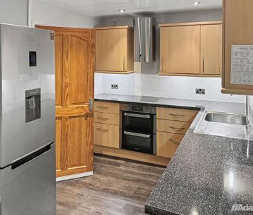 2 bedroom semi-detached house to rent - Photo 3