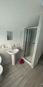 82 Leopold Street - Modern 4 Bed 2 BathLoughborough - Photo 4