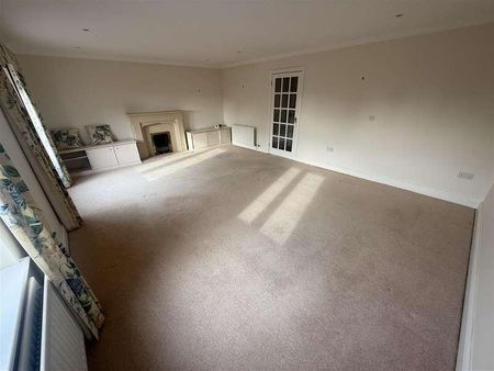 Village Road, Heswall, Wirral, CH60 - Photo 4