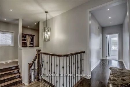 Detached Home For Lease | N9255081 - Photo 4