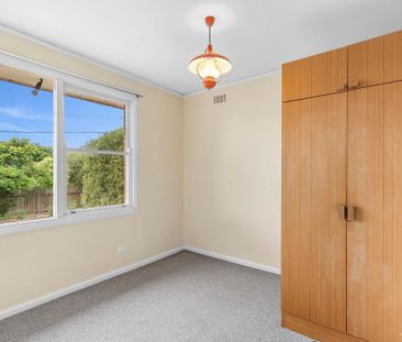 5 Allwood Street, Chifley ACT 2606 - House For Rent | Domain - Photo 3