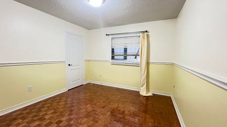 For Lease - 881 Knotty Pine Grove Unit# Main and Upper, Mississauga, Ontario - Photo 5