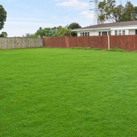 One bedroom in Otara! - Photo 3