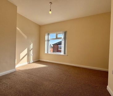 27 Dhu Varren Park, Belfast, BT13 3FH - Photo 2