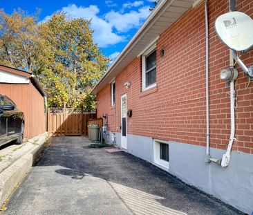 For Lease - 66 Walter Avenue Unit# Lower, Newmarket, Ontario - Photo 6