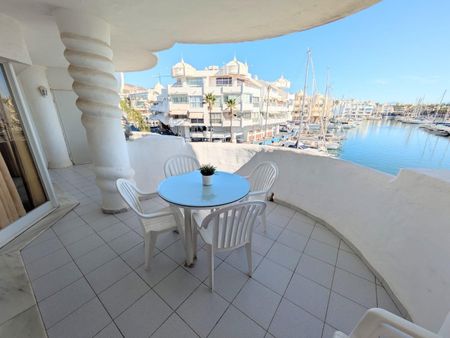 Apartment in Benalmadena, Costa del Sol - Photo 4