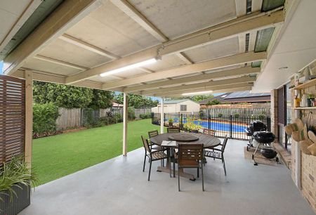 Poolside Perfection in a Peaceful Court - Photo 4