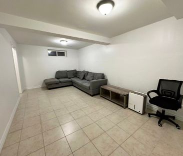 For Lease - 4125 Bishopstoke Lane Unit# Lower, Mississauga, Ontario - Photo 3