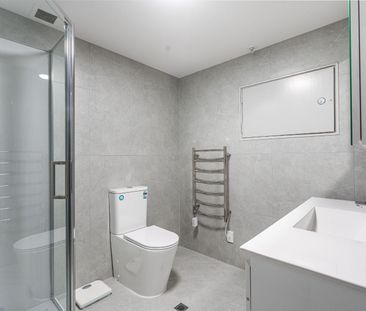 Spacious and in a great location! - Photo 4