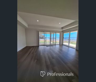 STUNNING UNINTERRUPTED ESTUARY VIEWS - Photo 5