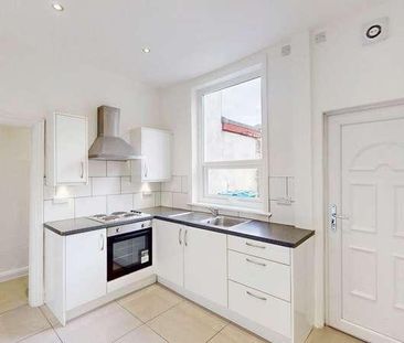 Spring Lane, Radcliffe, M26 - Photo 2