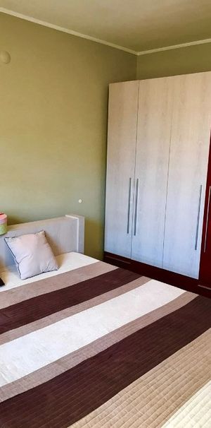 1 camera in zona Spitalului Judetean - Fotografie 1