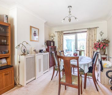 3 bedroom semi-detached house to rent - Photo 3