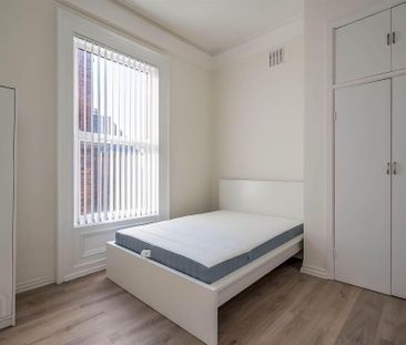 Apt 4, 8 Adelaide Park, Belfast, BT9 6FX - Photo 6