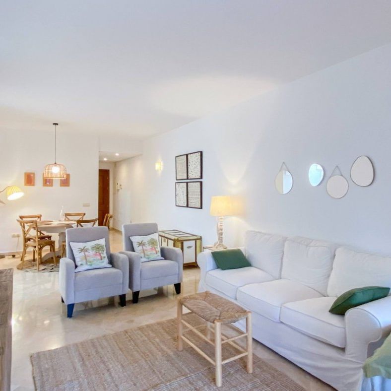 Atico en alquiler en Las Chapas, Marbella - Photo 1