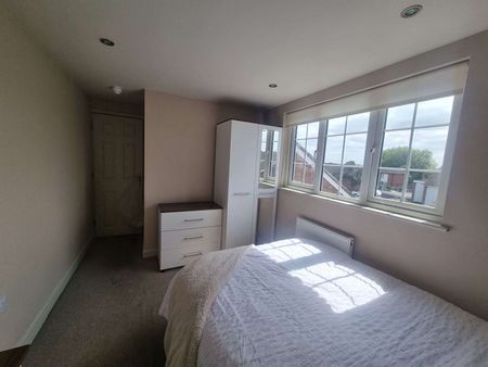 28 Watlington Road - Photo 5