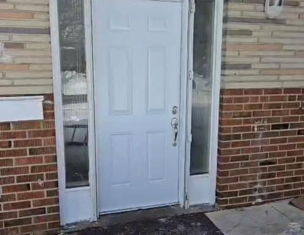 For Lease - 7280 Dellaport Drive Unit# Main, Mississauga, Ontario - Photo 1