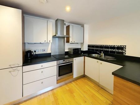 1 bedroom flat to rent - Photo 4