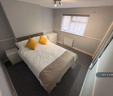 1 bedroom in a house share to rent - Photo 4