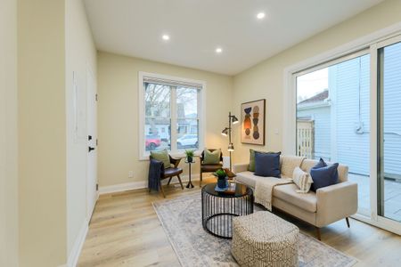 For Lease - 6 Luttrell Avenue Unit# Main Floor, Toronto, Ontario - Photo 2