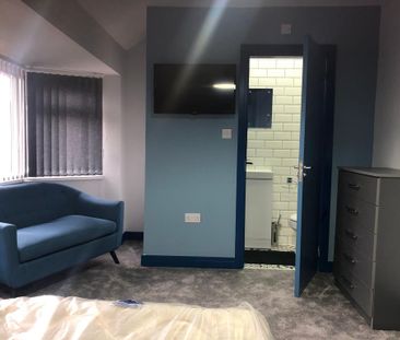 1 bedroom in a house share to rent - Photo 3