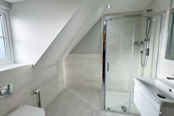 4 bedroom terraced house to rent - Photo 1